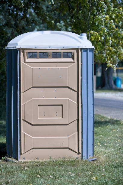 Best Luxury portable toilet rental  in Brightwood, VA